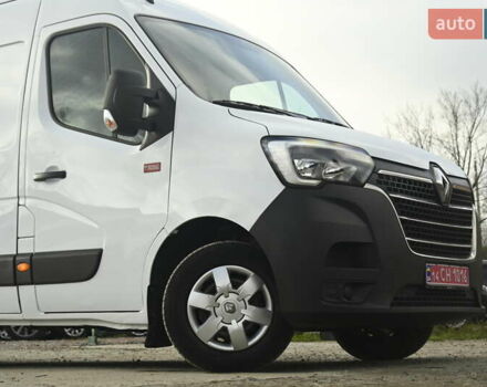 Белый Рено Мастер, объемом двигателя 2.3 л и пробегом 217 тыс. км за 19999 $, фото 3 на Automoto.ua