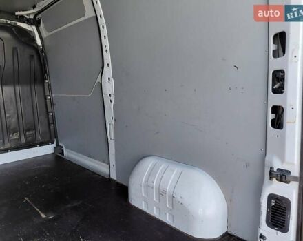 Белый Рено Мастер, объемом двигателя 2.3 л и пробегом 280 тыс. км за 17900 $, фото 24 на Automoto.ua