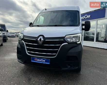 Белый Рено Мастер, объемом двигателя 2.3 л и пробегом 209 тыс. км за 21000 $, фото 2 на Automoto.ua