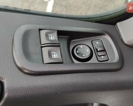 Білий Рено Мастєр, об'ємом двигуна 2.3 л та пробігом 238 тис. км за 17400 $, фото 31 на Automoto.ua