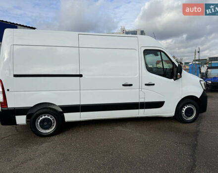 Белый Рено Мастер, объемом двигателя 2.3 л и пробегом 209 тыс. км за 21000 $, фото 6 на Automoto.ua