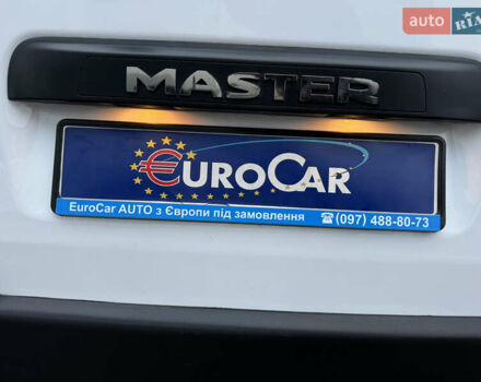 Белый Рено Мастер, объемом двигателя 2.3 л и пробегом 174 тыс. км за 21500 $, фото 24 на Automoto.ua