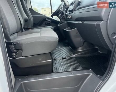 Рено Мастер 2020 в Дубно на Automoto.ua Белый Рено Мастер, объемом двигателя 2.3 л и пробегом 201 тыс. км за 18600 $, фото 25 на Automoto.ua