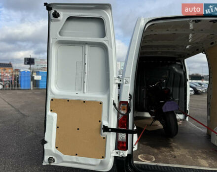 Белый Рено Мастер, объемом двигателя 2.3 л и пробегом 209 тыс. км за 21000 $, фото 104 на Automoto.ua