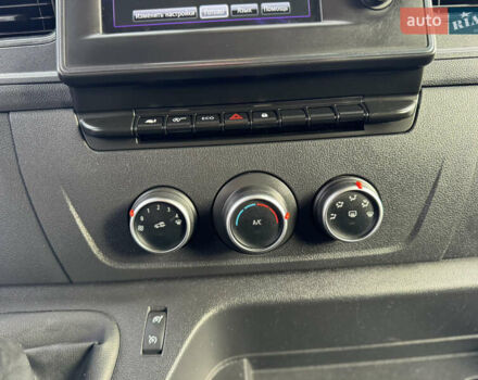 Белый Рено Мастер, объемом двигателя 2.3 л и пробегом 209 тыс. км за 21000 $, фото 59 на Automoto.ua