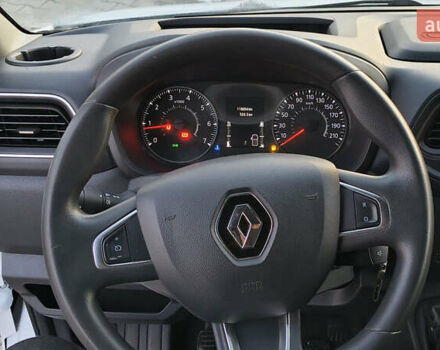 Белый Рено Мастер, объемом двигателя 2.3 л и пробегом 116 тыс. км за 24500 $, фото 3 на Automoto.ua