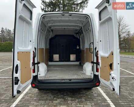 Белый Рено Мастер, объемом двигателя 2.3 л и пробегом 235 тыс. км за 18799 $, фото 23 на Automoto.ua