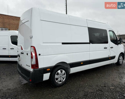 Белый Рено Мастер, объемом двигателя 0 л и пробегом 193 тыс. км за 23900 $, фото 5 на Automoto.ua