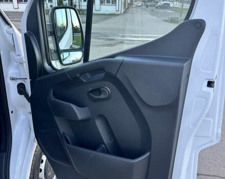 Білий Рено Мастєр, об'ємом двигуна 2.3 л та пробігом 201 тис. км за 18700 $, фото 58 на Automoto.ua