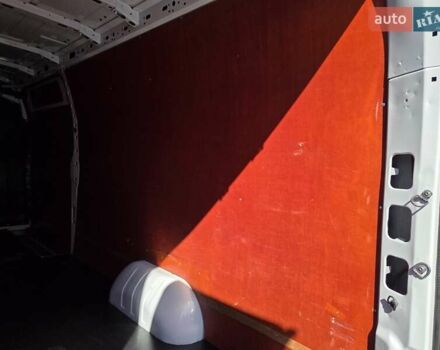 Белый Рено Мастер, объемом двигателя 0 л и пробегом 192 тыс. км за 21900 $, фото 38 на Automoto.ua