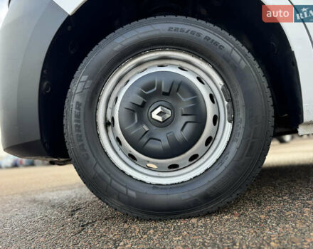 Белый Рено Мастер, объемом двигателя 2.3 л и пробегом 209 тыс. км за 21000 $, фото 18 на Automoto.ua