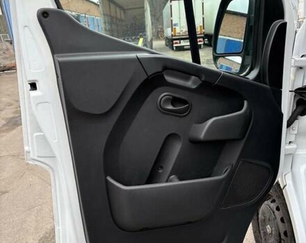 Білий Рено Мастєр, об'ємом двигуна 2.3 л та пробігом 278 тис. км за 17399 $, фото 7 на Automoto.ua