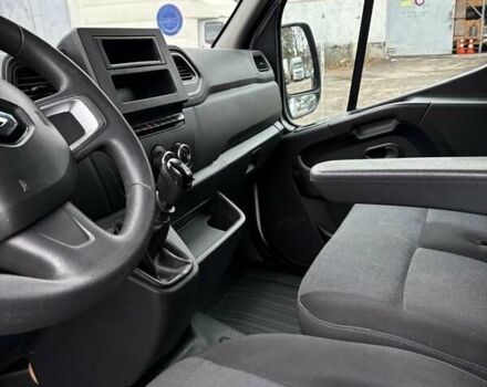 Білий Рено Мастєр, об'ємом двигуна 2.3 л та пробігом 278 тис. км за 17399 $, фото 4 на Automoto.ua