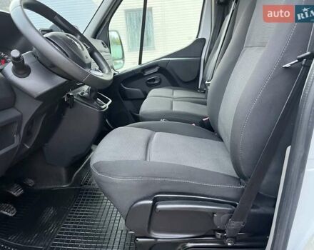 Рено Мастер 2020 в Дубно на Automoto.ua Белый Рено Мастер, объемом двигателя 2.3 л и пробегом 201 тыс. км за 18600 $, фото 15 на Automoto.ua