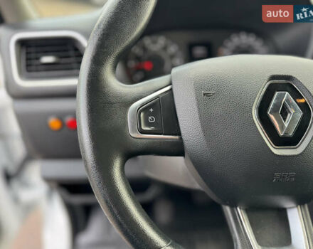 Белый Рено Мастер, объемом двигателя 2.3 л и пробегом 209 тыс. км за 21000 $, фото 55 на Automoto.ua