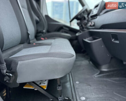 Белый Рено Мастер, объемом двигателя 2.3 л и пробегом 174 тыс. км за 21500 $, фото 49 на Automoto.ua