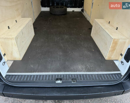 Белый Рено Мастер, объемом двигателя 2.3 л и пробегом 174 тыс. км за 21500 $, фото 34 на Automoto.ua