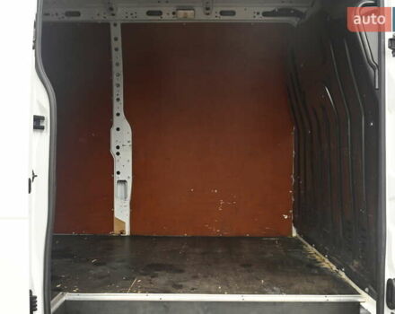 Белый Рено Мастер, объемом двигателя 2.3 л и пробегом 217 тыс. км за 19999 $, фото 38 на Automoto.ua