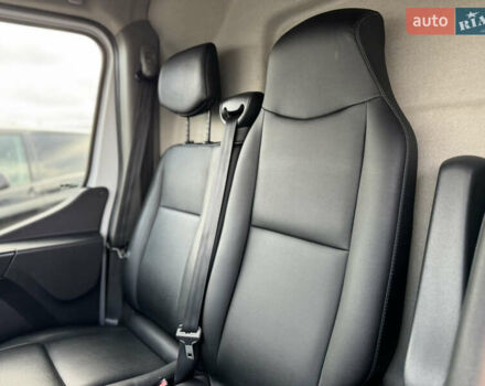 Белый Рено Мастер, объемом двигателя 2.3 л и пробегом 209 тыс. км за 21000 $, фото 40 на Automoto.ua