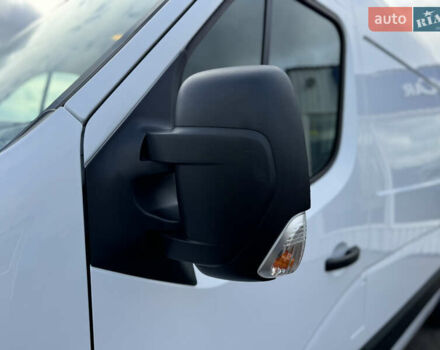 Белый Рено Мастер, объемом двигателя 2.3 л и пробегом 209 тыс. км за 21000 $, фото 12 на Automoto.ua