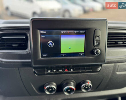 Белый Рено Мастер, объемом двигателя 2.3 л и пробегом 209 тыс. км за 21000 $, фото 61 на Automoto.ua