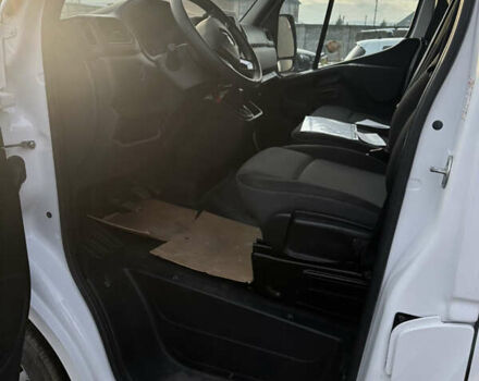 Белый Рено Мастер, объемом двигателя 0 л и пробегом 40 тыс. км за 20300 $, фото 11 на Automoto.ua