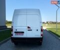 Белый Рено Мастер, объемом двигателя 2.3 л и пробегом 370 тыс. км за 16950 $, фото 3 на Automoto.ua