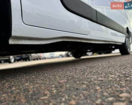 Белый Рено Мастер, объемом двигателя 2.3 л и пробегом 209 тыс. км за 21000 $, фото 17 на Automoto.ua