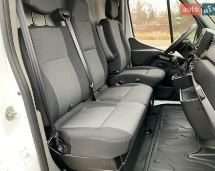 Белый Рено Мастер, объемом двигателя 2.3 л и пробегом 209 тыс. км за 19999 $, фото 34 на Automoto.ua