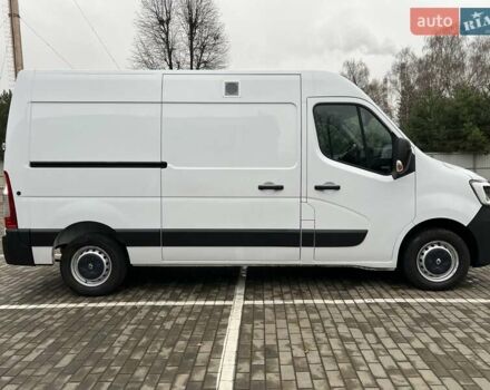 Белый Рено Мастер, объемом двигателя 2.3 л и пробегом 235 тыс. км за 18799 $, фото 12 на Automoto.ua