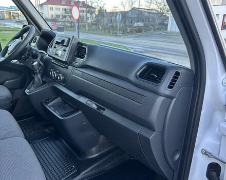 Білий Рено Мастєр, об'ємом двигуна 2.3 л та пробігом 201 тис. км за 18700 $, фото 61 на Automoto.ua