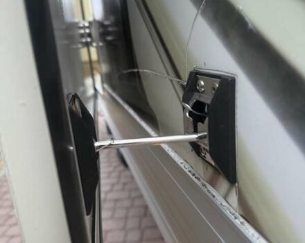 Білий Рено Мастєр, об'ємом двигуна 2.3 л та пробігом 267 тис. км за 16700 $, фото 41 на Automoto.ua