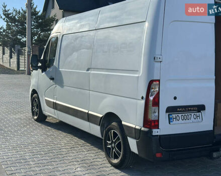 Белый Рено Мастер, объемом двигателя 2.5 л и пробегом 155 тыс. км за 20000 $, фото 7 на Automoto.ua