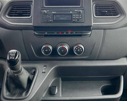 Білий Рено Мастєр, об'ємом двигуна 2.3 л та пробігом 107 тис. км за 23900 $, фото 26 на Automoto.ua