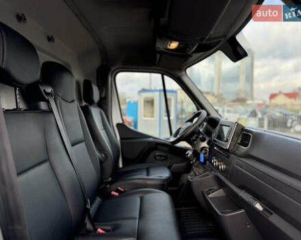 Белый Рено Мастер, объемом двигателя 2.3 л и пробегом 209 тыс. км за 21000 $, фото 72 на Automoto.ua