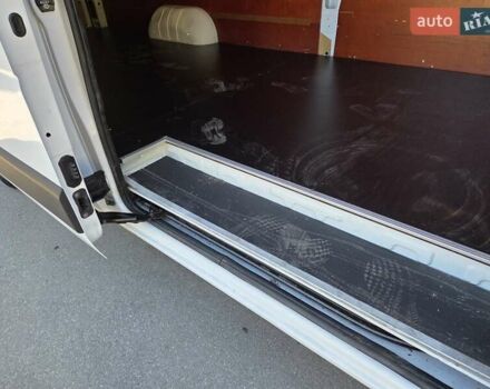 Белый Рено Мастер, объемом двигателя 0 л и пробегом 192 тыс. км за 21900 $, фото 31 на Automoto.ua