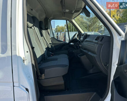 Білий Рено Мастєр, об'ємом двигуна 2.3 л та пробігом 226 тис. км за 20200 $, фото 24 на Automoto.ua