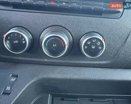 Білий Рено Мастєр, об'ємом двигуна 2.3 л та пробігом 201 тис. км за 18700 $, фото 50 на Automoto.ua