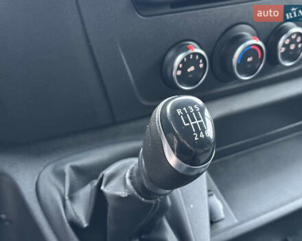 Білий Рено Мастєр, об'ємом двигуна 2.3 л та пробігом 93 тис. км за 22999 $, фото 11 на Automoto.ua