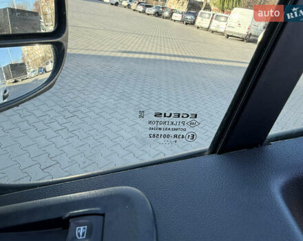 Білий Рено Мастєр, об'ємом двигуна 2.3 л та пробігом 187 тис. км за 21900 $, фото 48 на Automoto.ua