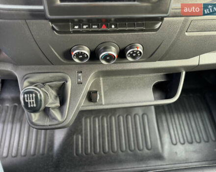 Белый Рено Мастер, объемом двигателя 2.3 л и пробегом 209 тыс. км за 21000 $, фото 60 на Automoto.ua