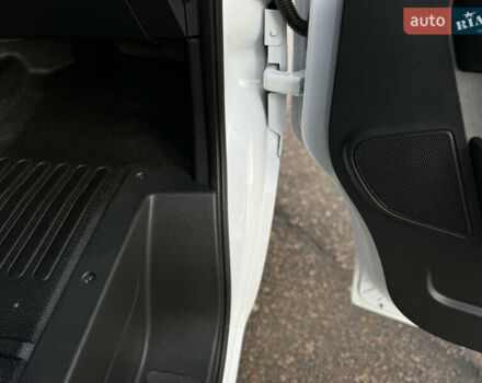 Белый Рено Мастер, объемом двигателя 2.3 л и пробегом 209 тыс. км за 21000 $, фото 79 на Automoto.ua