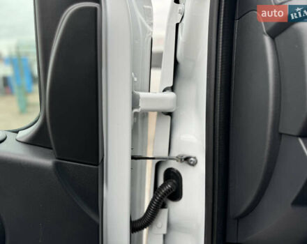 Білий Рено Мастєр, об'ємом двигуна 2.3 л та пробігом 267 тис. км за 21500 $, фото 81 на Automoto.ua