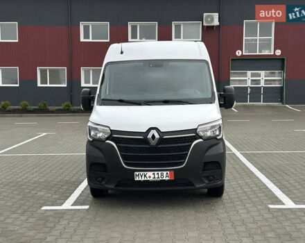 Белый Рено Мастер, объемом двигателя 2.3 л и пробегом 240 тыс. км за 18500 $, фото 2 на Automoto.ua
