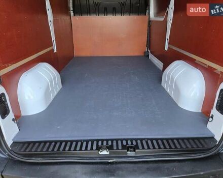 Белый Рено Мастер, объемом двигателя 2.3 л и пробегом 179 тыс. км за 18900 $, фото 31 на Automoto.ua