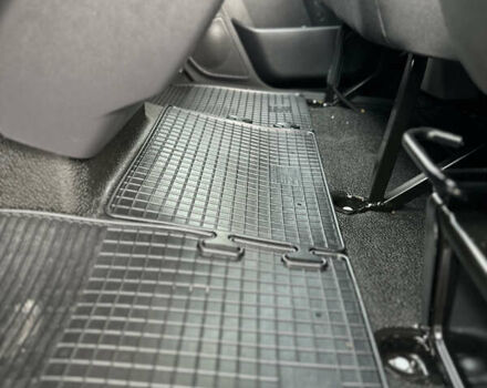 Белый Рено Мастер, объемом двигателя 2.3 л и пробегом 240 тыс. км за 18500 $, фото 55 на Automoto.ua