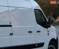 Белый Рено Мастер, объемом двигателя 2.3 л и пробегом 166 тыс. км за 21500 $, фото 57 на Automoto.ua