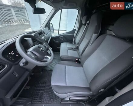 Белый Рено Мастер, объемом двигателя 2.3 л и пробегом 203 тыс. км за 24697 $, фото 15 на Automoto.ua