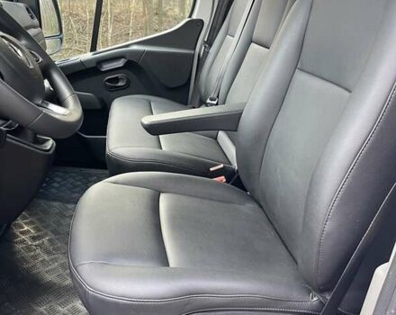 Белый Рено Мастер, объемом двигателя 2.3 л и пробегом 180 тыс. км за 22000 $, фото 21 на Automoto.ua