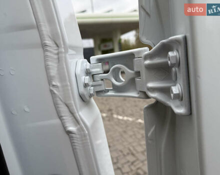 Білий Рено Мастєр, об'ємом двигуна 0 л та пробігом 266 тис. км за 21300 $, фото 73 на Automoto.ua